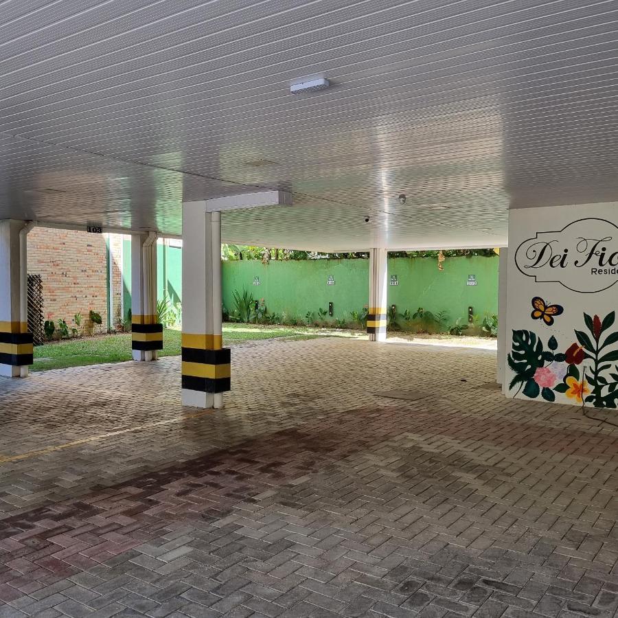 Apartamento Dei Fiori 瓜拉米兰加 外观 照片